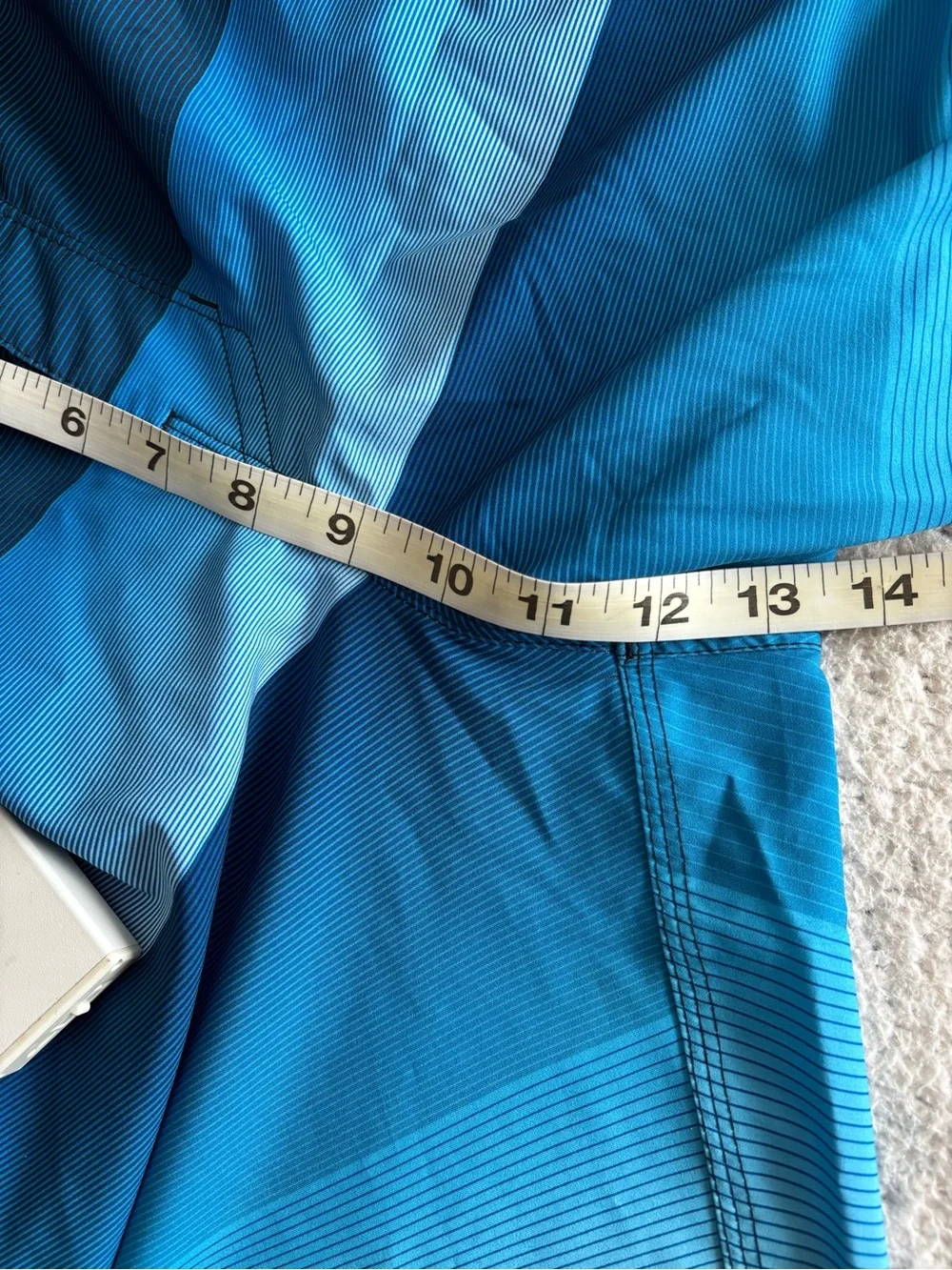 Billabong Men's Blue Gradient Boardshorts sz 38